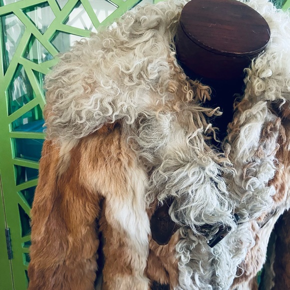 lady western of canada ‘40s/50s Rabbit Fur Trench Coat w/ Sheep Collar -AMAZING! - Picture 3 of 10